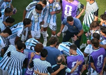 No todos los jugadores volverán al país y crecen las dudas sobre el recibimiento a la Selección