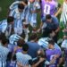 No todos los jugadores volverán al país y crecen las dudas sobre el recibimiento a la Selección