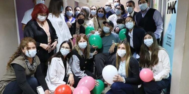 Un paciente de Famaillá recibió un trasplante de médula ósea y volvió a casa