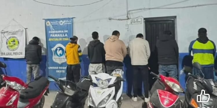 Operativo preventivo en Famaillá: identificaron a seis personas y retuvieron 13 motocicletas
