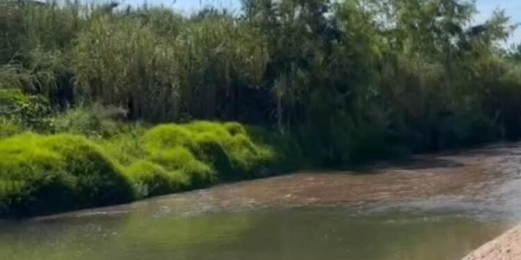 Río Famaillá: piden no ingresar al agua por trabajos de dragado