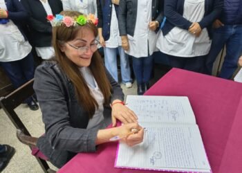 El último timbre para Clara Ferro: más de dos décadas dedicadas a enseñar en Famaillá