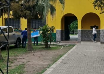 Tras el reclamo de las familias, comenzaron trabajos en la Escuela Primera Junta de Río Colorado