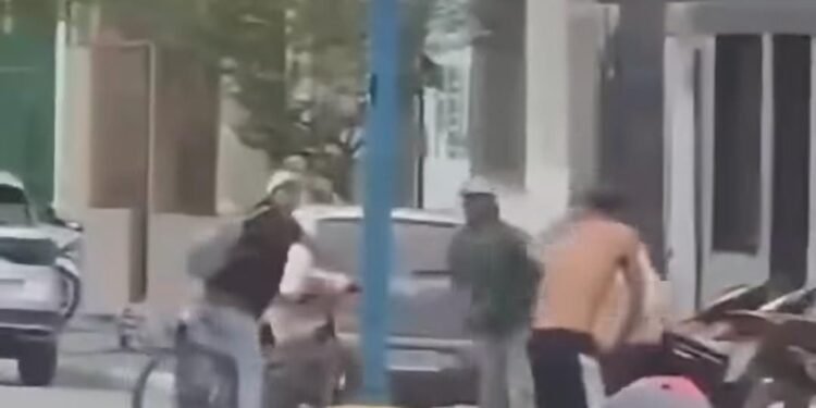 Tras la pelea en pleno centro, vuelve el debate: ¿qué hacer con los “trapitos” en Famaillá?